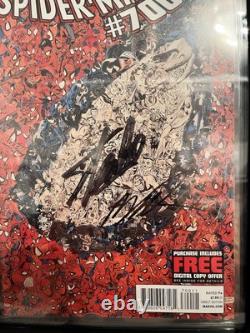 Amazing Spiderman 700 Signed Stan Lee & Humberto Ramos 9.0 CGC
