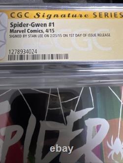 SPIDER-GWEN #1 CGC SS 9.8 STAN LEE SIGNED on 1st Day Of Release