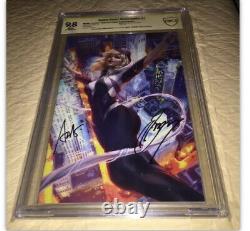 Spider-gwen Ghost Spider #1 Virgin 9.8 Ss Signed Stan Lee Artgerm & Gerry Conway