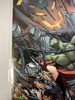 The New Avengers 1 signed STAN LEE Marvel Variant Edition Ultron Forever