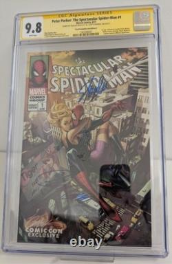 The Spectacular Spider-Man #1 STAN LEE & J Scott Campbell Autograph CGC 9.8