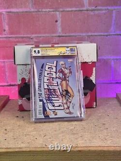 UNBELIEVABLE GWENPOOL #1 CGC SS signed By Stan Lee & Scott Campbell