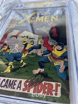 X-Men #35 (1967) CgC SS Stan Lee 1st App Changeling. 1st Spider-man Crossover
